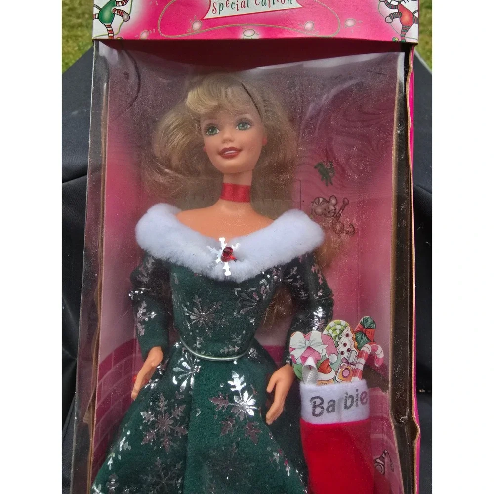 Mattel Festive Season Barbie Doll Special Edition 1997 Holiday Green Dress 18909